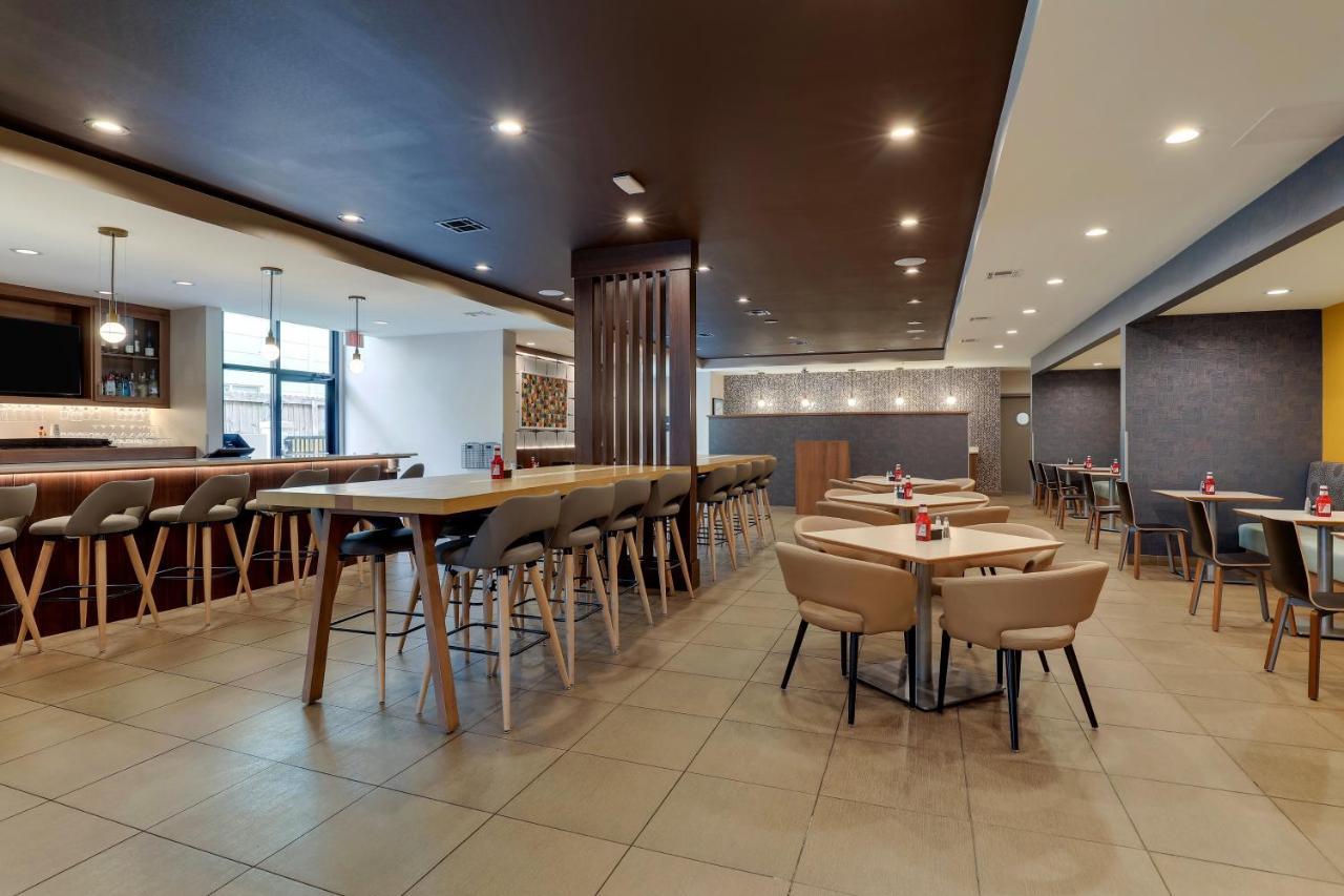Holiday Inn Mobile Airport By Ihg Екстер'єр фото