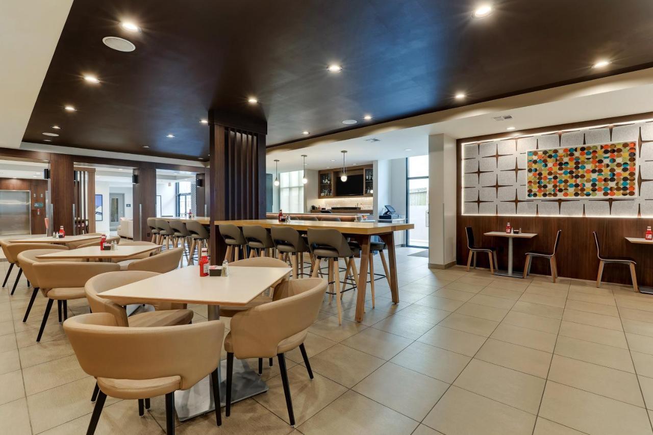 Holiday Inn Mobile Airport By Ihg Екстер'єр фото